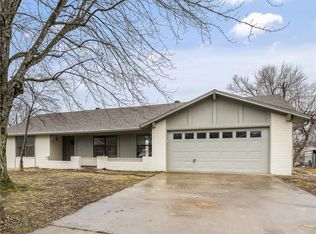 1113 W Banz Rd, Rogers, AR 72758