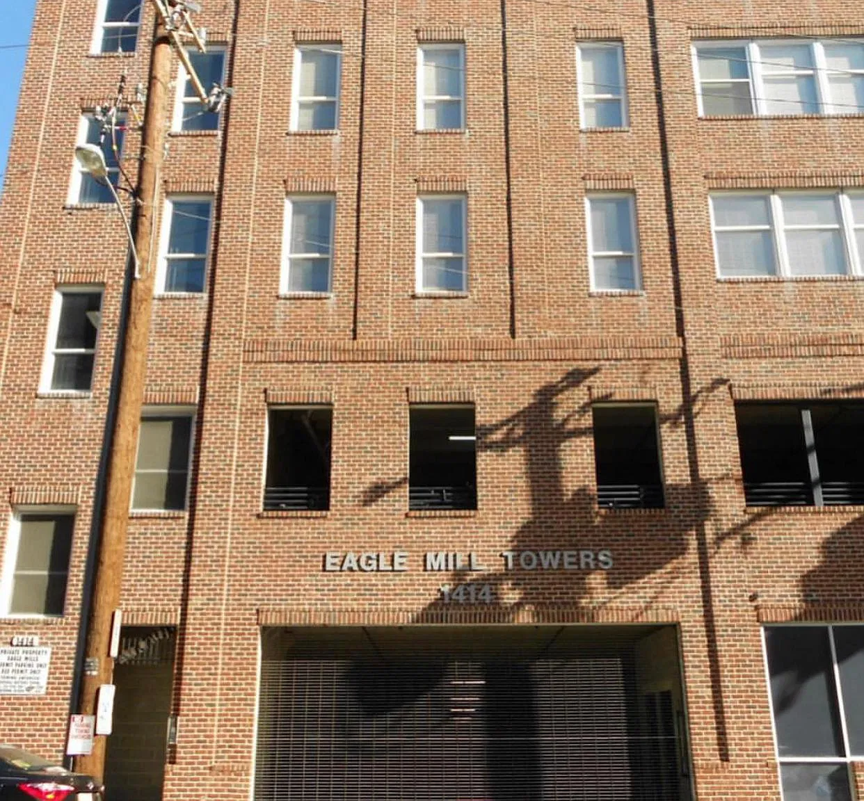 1414 W Marshall St — Photo 1