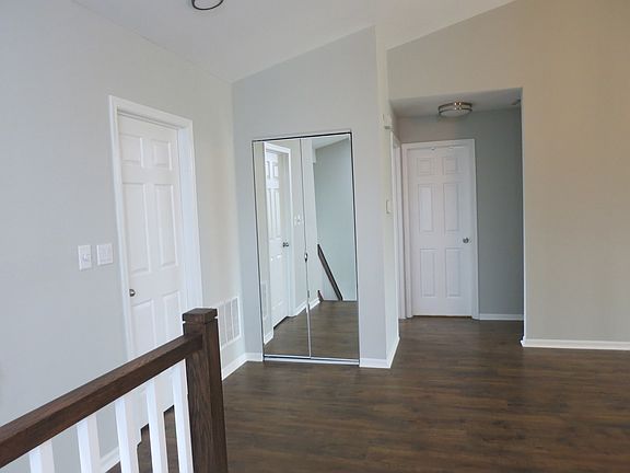 3rd image of 568 Canterbury Dr #2B1