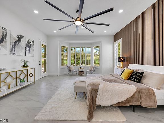 5th image of 5015 Rivedro St