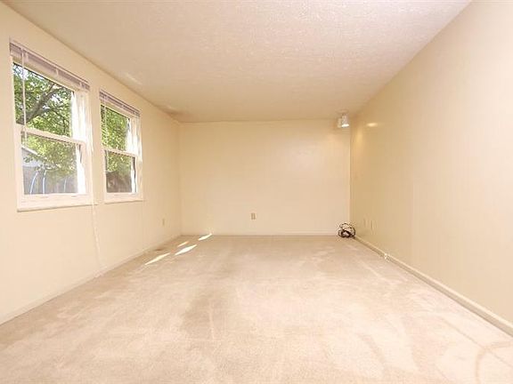 4th image of 1391 Hartwood Dr