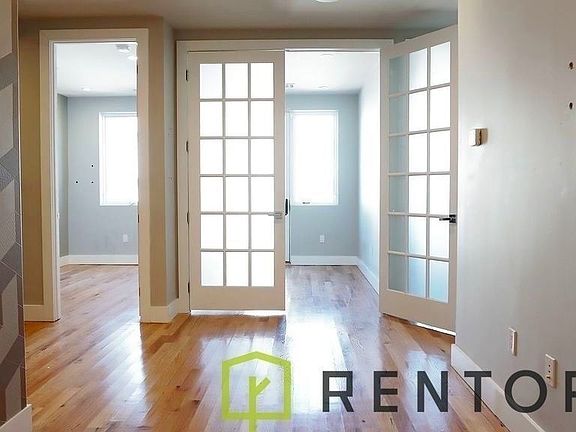 3rd image of 679 Grand St #4L