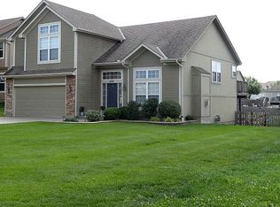 1314 NW Sycamore Dr, Grain Valley, MO 64029