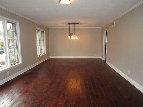 3rd image of 4806 W Woodway Dr