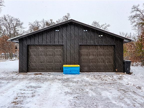 3rd image of 33469 No Mans Lake Road