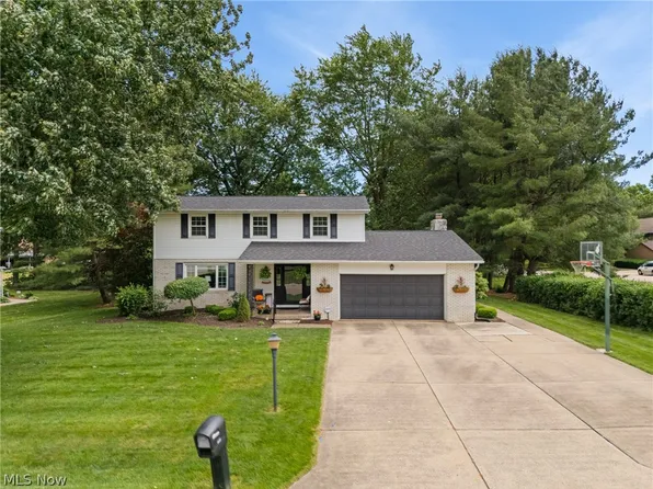 2500 Hume St NW, North Canton, OH 44720