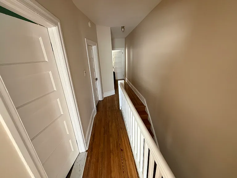 3368 Vaux St — Photo 12