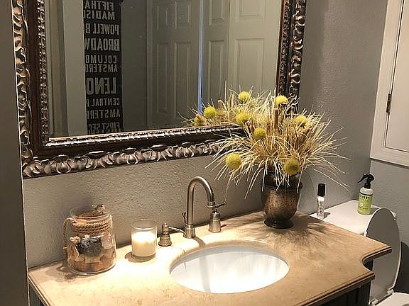 2nd Full Bath Upstairs