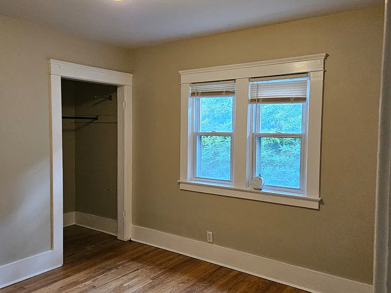 420 Stafford Ave — Photo 14