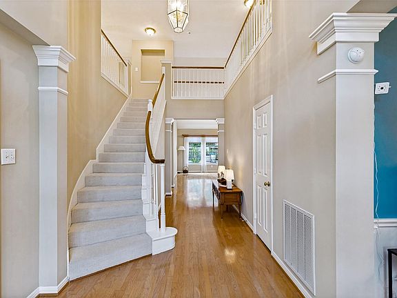 4th image of 9407 Walnut Brook Ct