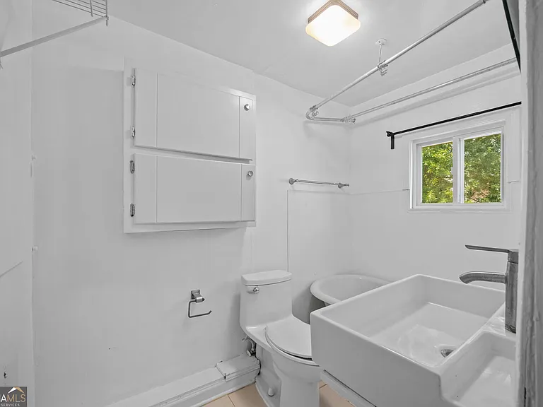 590 Glen Iris Dr NE #C — Photo 12