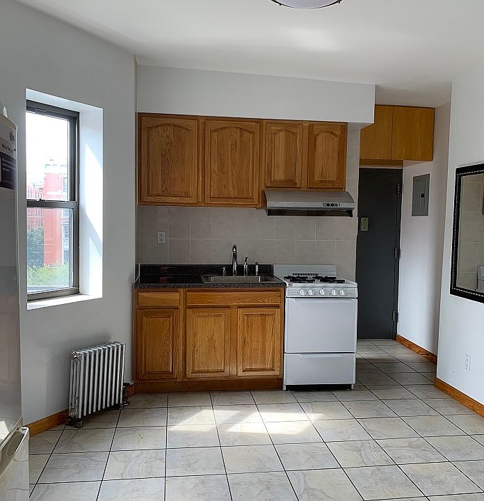 1st image of 46 Delancey St #4