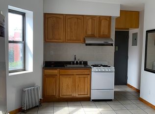 46 Delancey St #4, New York, NY 10002
