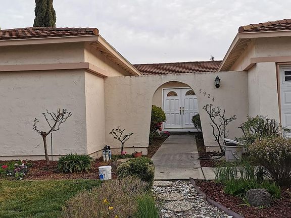 2nd image of 5924 Amapola Dr