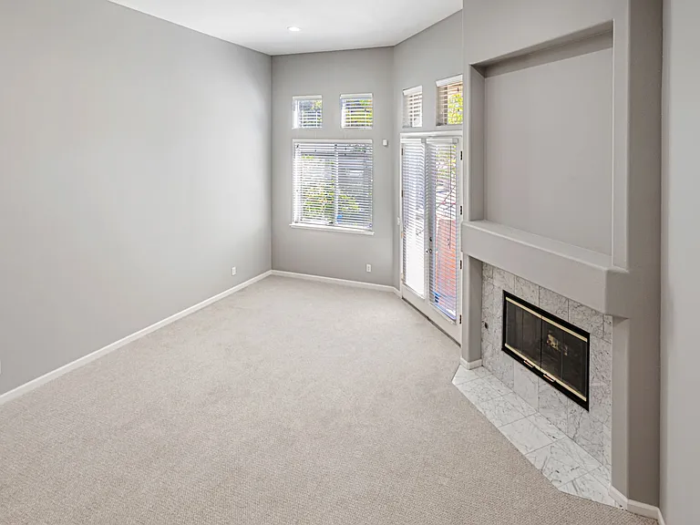 1103 Emerald Bay Ln — Photo 6