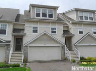5055 Fountain Ln N, Plymouth, MN 55446