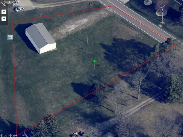 Paris Ave NE, Louisville, OH 44641