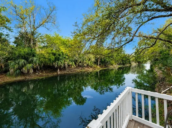 297 FLAMINGO BOULEVARD, PORT CHARLOTTE, FL 33954