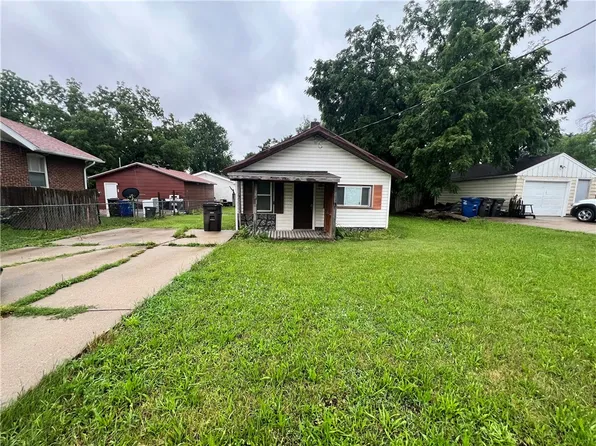 1617 Hull Ave, Des Moines, IA 50313