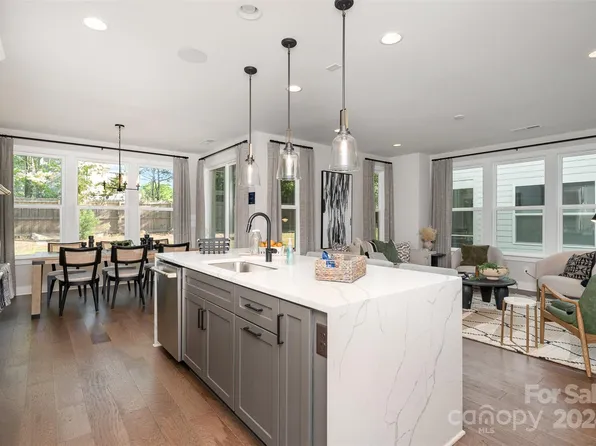 4017 Easton Ridge Ln, Charlotte, NC 28226