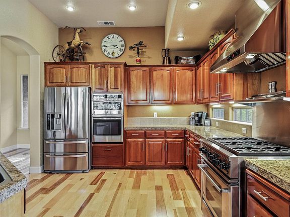 5th image of 534 Mitchell Lake Ct #138