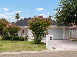 1422 E 1st St, Mission, TX 78572
