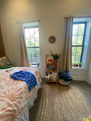 Rented by Lodger Corp | media 25