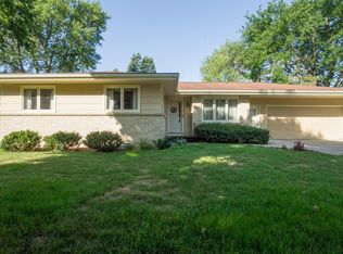 2207 Hayes Ave, Ames, IA 50010