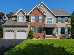 57 Carriage Dr, Piscataway, NJ 08854