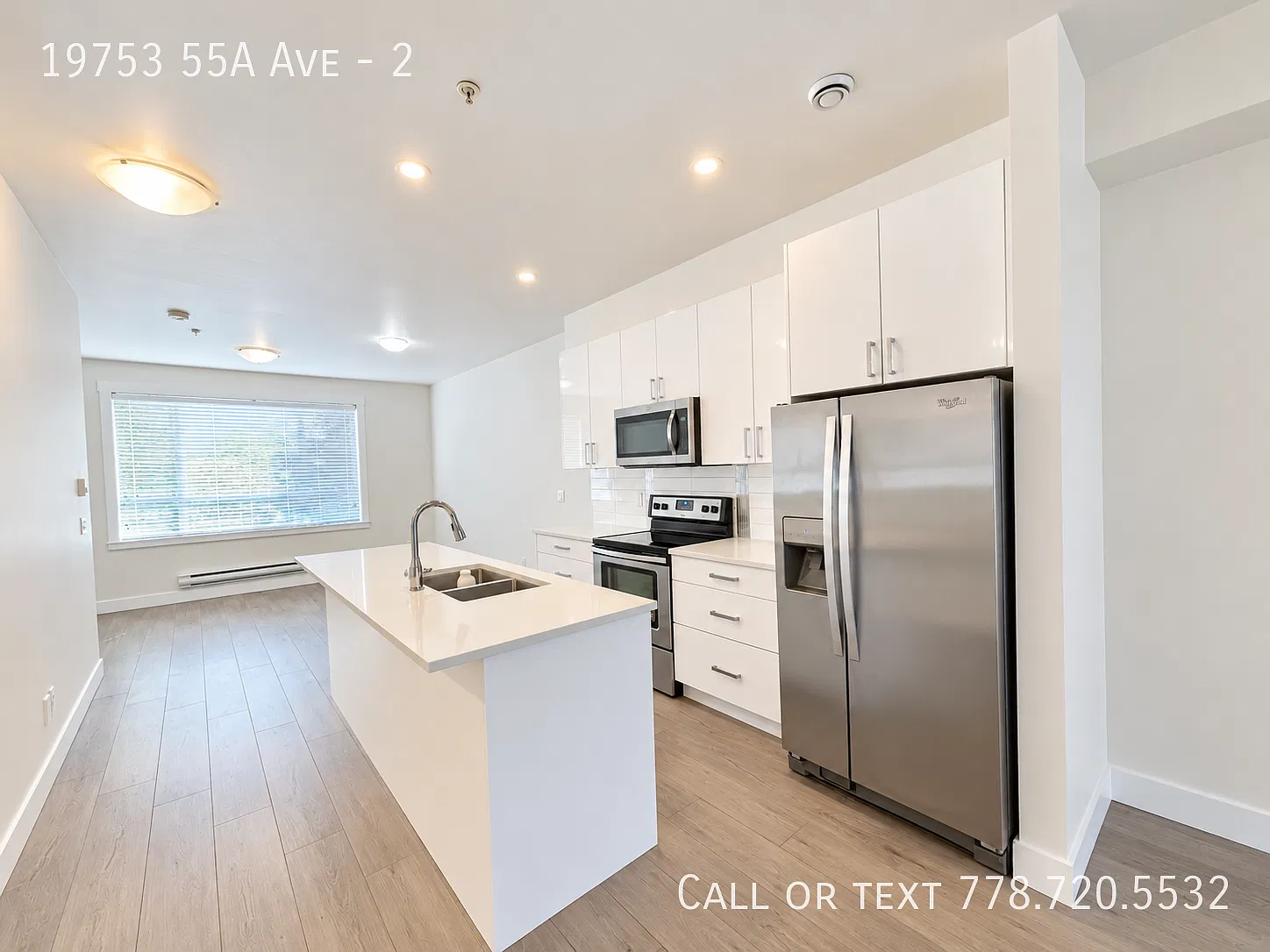 Beautiful 2 Bedroom Townhouse — Photo 2
