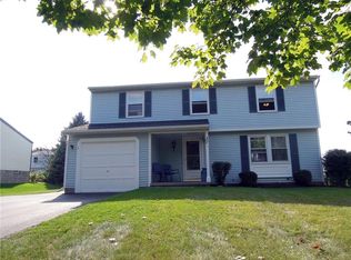 37 Rampart St, Rochester, NY 14623