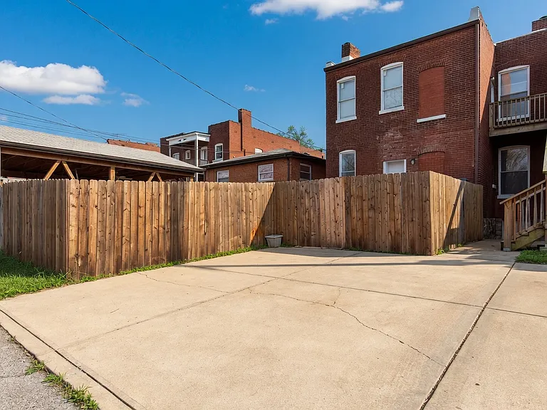3963 Botanical Ave — Photo 30