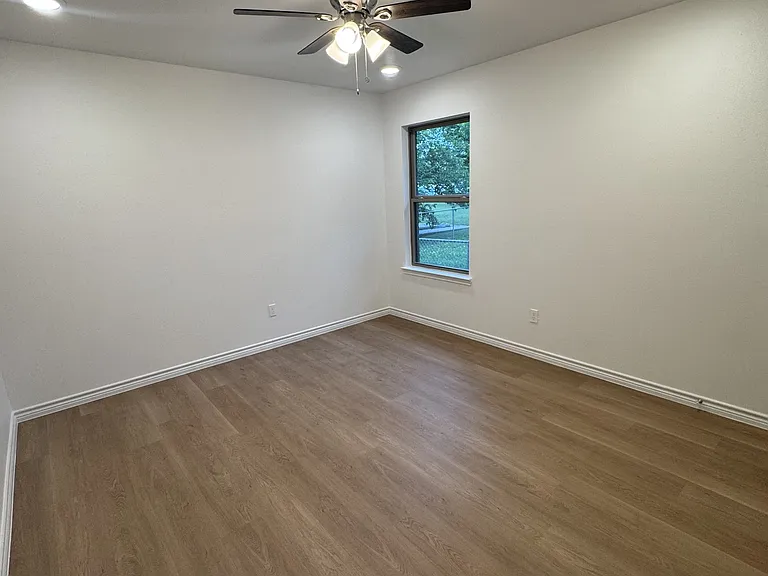 423 E Beeline Ln — Photo 12
