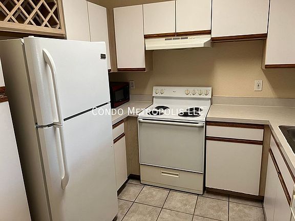 5th image of 2652 Robert Trent Jones Dr APT 536