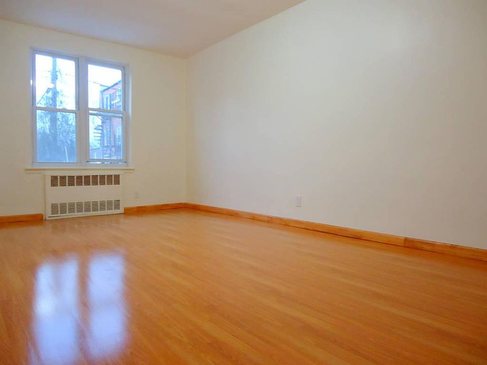 1st image of 5711 Fillmore Ave #1