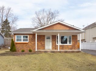 330 E Shannon St, Elburn, IL 60119