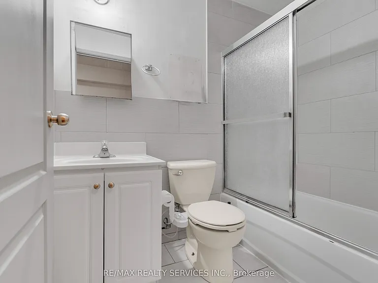 66 King St E #6B — Photo 18