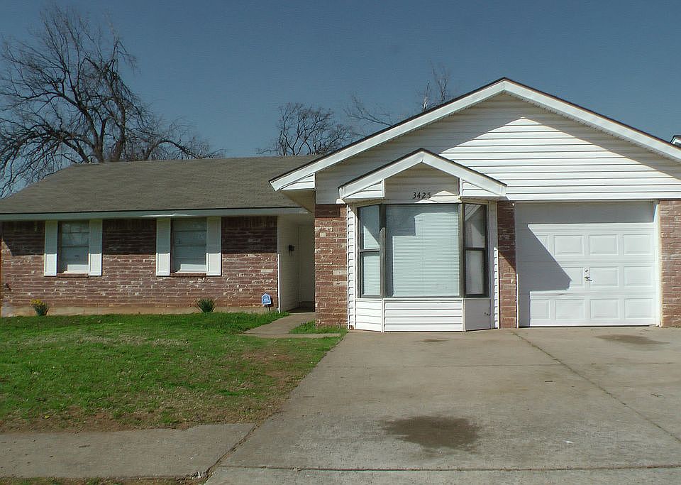 1st image of 3425 Hillside Dr