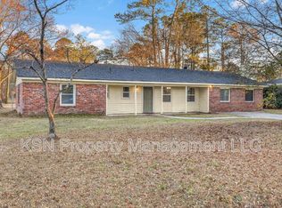105 Westwood Dr, Rincon, GA 31326