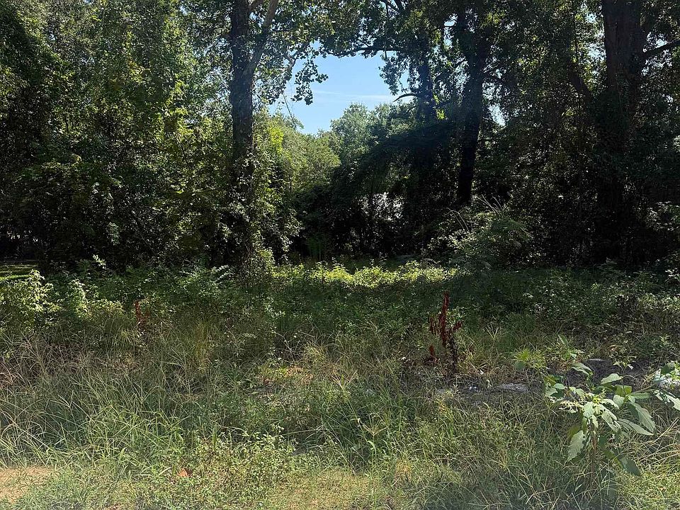2nd image of 918 Rosedale Arch