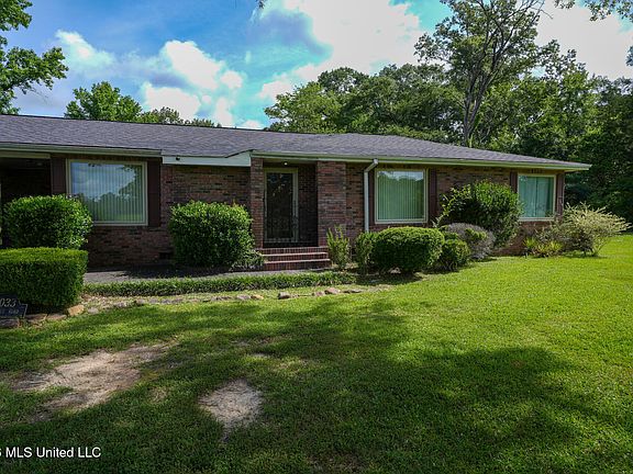 3rd image of 13033 Dentville Rd