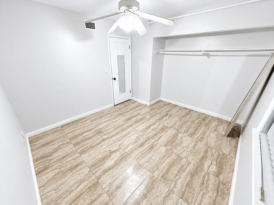 1st image of 1009 N Wright St