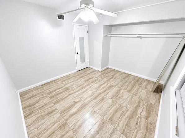 1009 N Wright St, Santa Ana, CA 92701