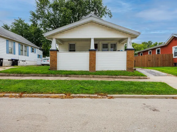 506 W Bissell St, Bloomington, IL 61701