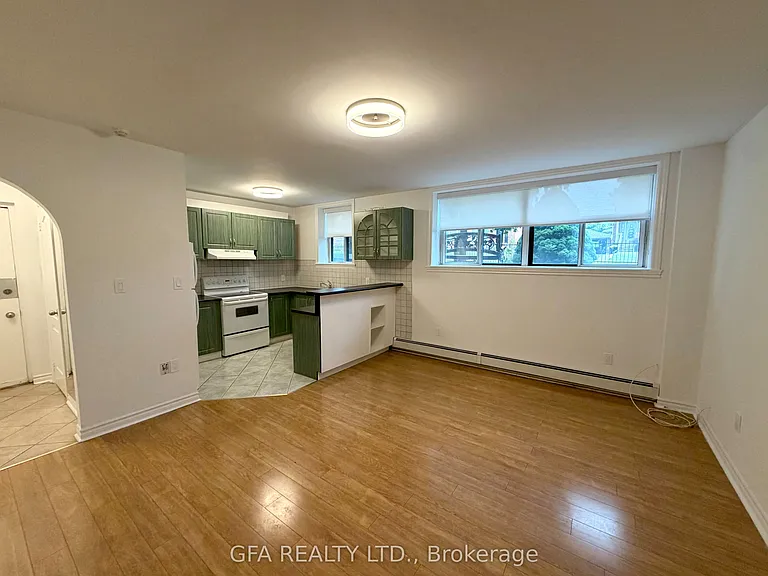 16 Arrowsmith Ave #B — Photo 6