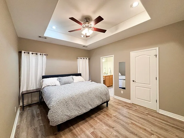 304 Deer Hollow Dr — Photo 9