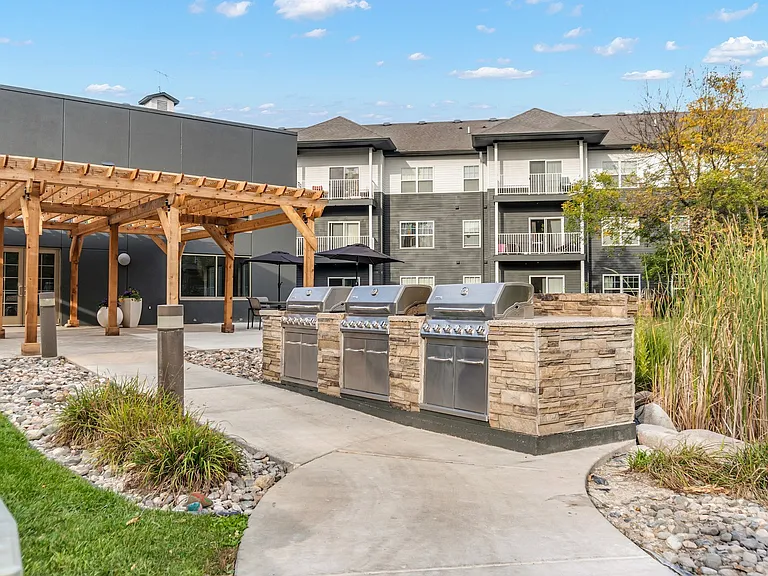 Chaska Place Apartments — Photo 42
