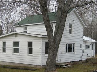 7140 Mullett Burt Rd, Cheboygan, MI 49721