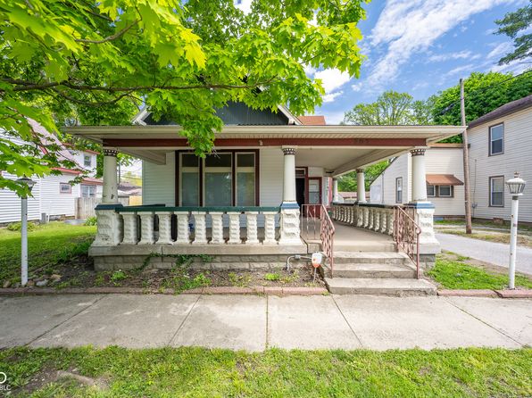 207 S Center St, Plainfield, IN 46168