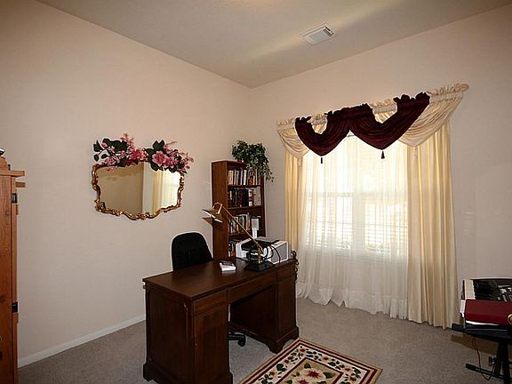 Study/4th Bedroom